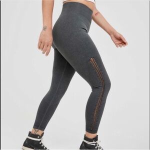 Aerie Offline 7/8 Ribbed High Rise Seamless Legging